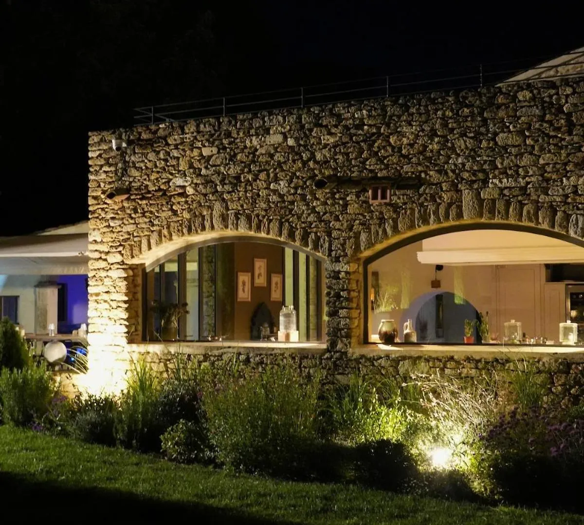 Villa Maison Yomana Oppede France